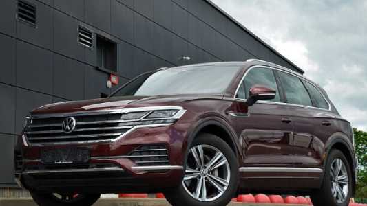 Volkswagen Touareg III, 2022, пробег 15000 км Volkswagen Touareg III, 2022, пробег 15000 км