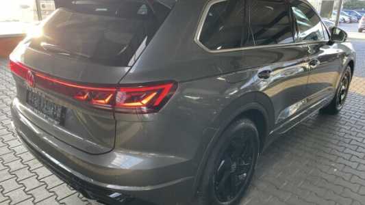Volkswagen Touareg III  Рестайлинг, 2024, пробег 31000 км