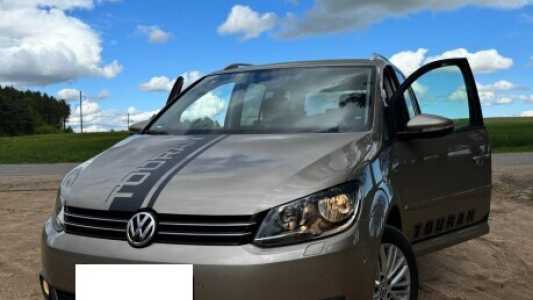 Volkswagen Touran I 2-й рестайлинг, 2015, пробег 197000 км Volkswagen Touran I 2-й рестайлинг, 2015, пробег 197000 км