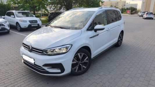 Volkswagen Touran II, 2022, пробег 192000 км