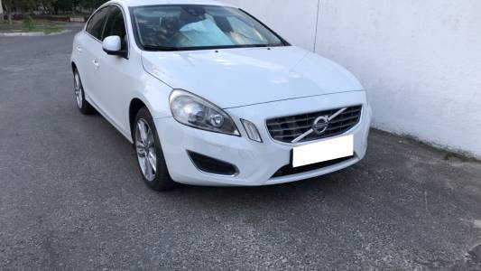 Volvo S60 II