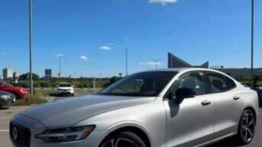 Volvo S60 III, 2024, пробег 2999 км Volvo S60 III, 2024, пробег 2999 км