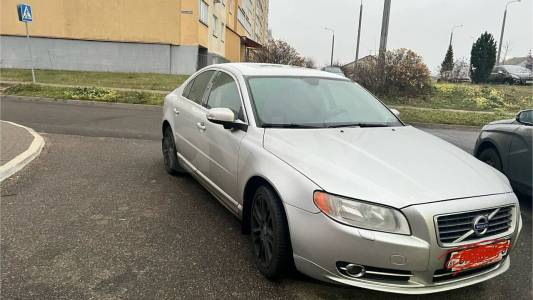 Volvo S80 II