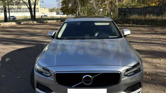 Volvo S90 II