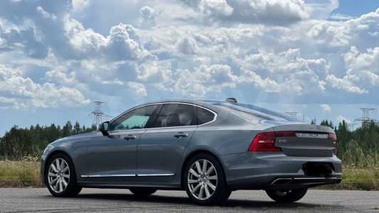 Volvo S90 II