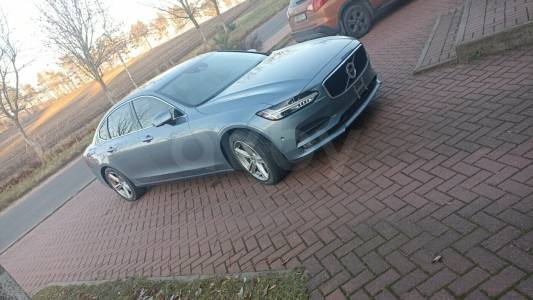 Volvo S90 II