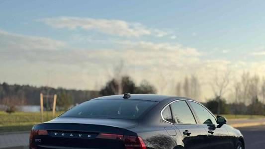 Volvo S90 II