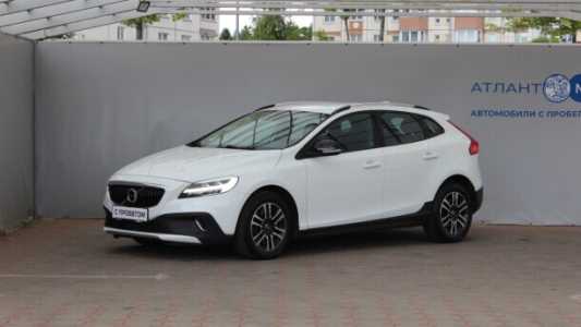 Volvo V40 Cross Country I Рестайлинг, 2018, пробег 115196 км Volvo V40 Cross Country I Рестайлинг, 2018, пробег 115196 км