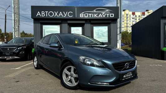 Volvo V40 II