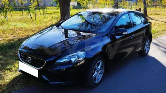 Volvo V40 II