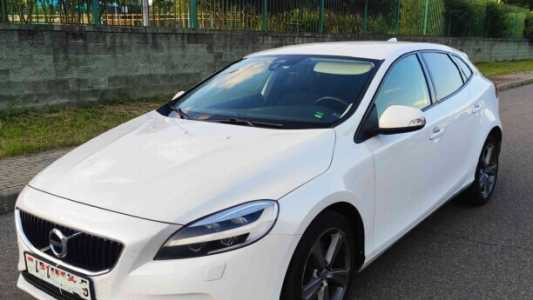 Volvo V40 II Рестайлинг, 2017, пробег 250000 км Volvo V40 II Рестайлинг, 2017, пробег 250000 км