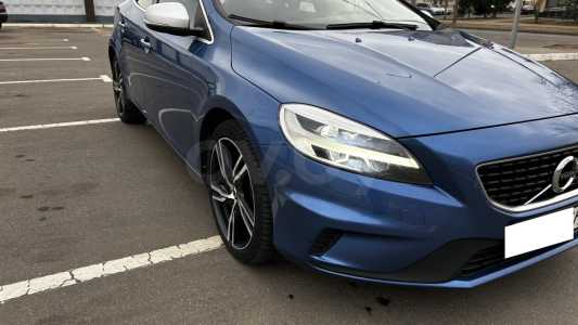 Volvo V40 II Рестайлинг