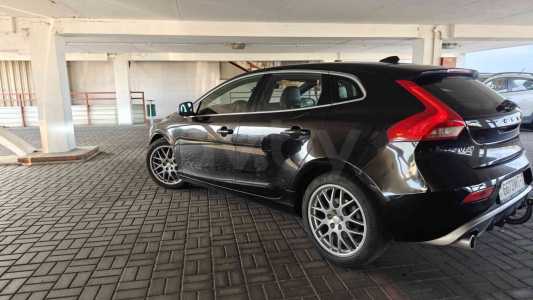 Volvo V40 II Рестайлинг