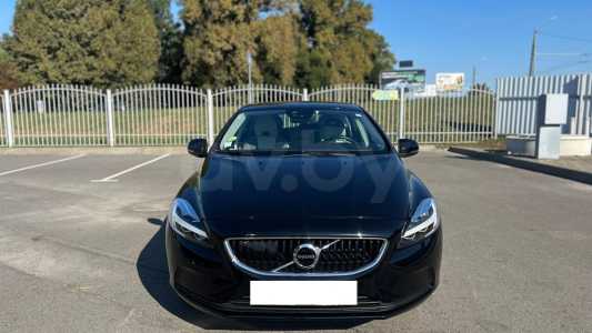 Volvo V40 II Рестайлинг