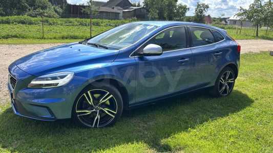 Volvo V40 II Рестайлинг