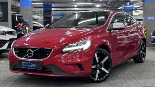 Volvo V40 II Рестайлинг