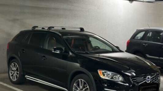 Volvo V60 Cross Country I, 2018, пробег 115000 км Volvo V60 Cross Country I, 2018, пробег 115000 км