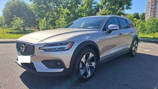 Volvo V60 Cross Country II, 2023, пробег 40900 км