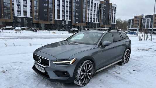 Volvo V60 Cross Country II