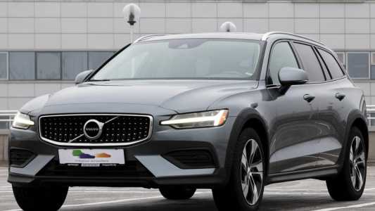 Volvo V60 Cross Country II