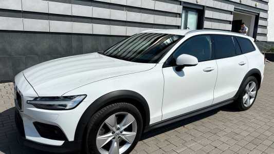 Volvo V60 Cross Country II