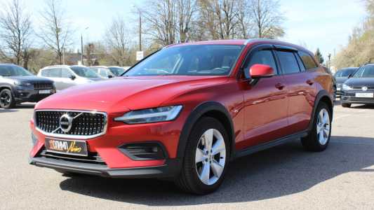 Volvo V60 Cross Country II