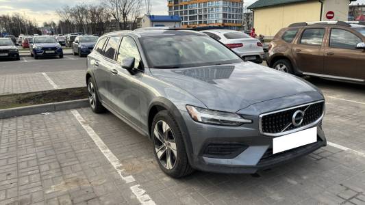 Volvo V60 Cross Country II