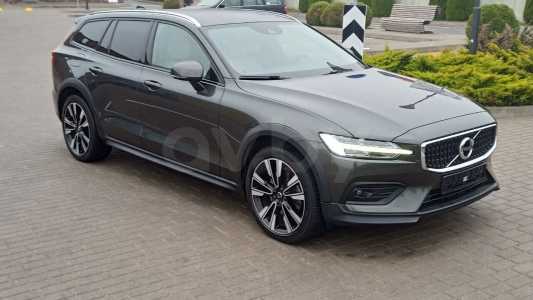 Volvo V60 Cross Country II