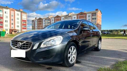 Volvo V60 I