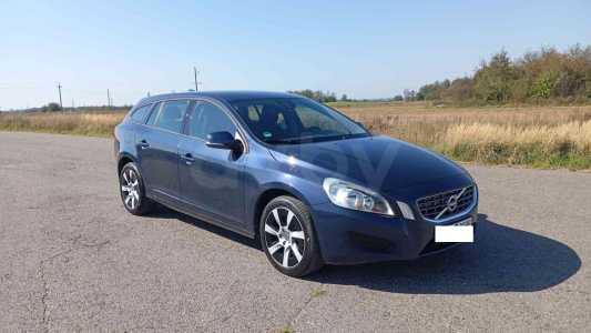 Volvo V60 I