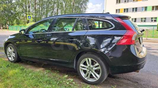 Volvo V60 I