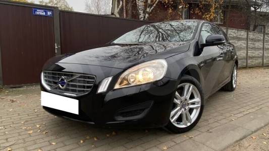 Volvo V60 I