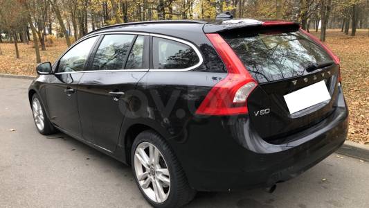 Volvo V60 I