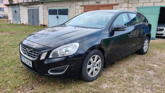 Volvo V60 I