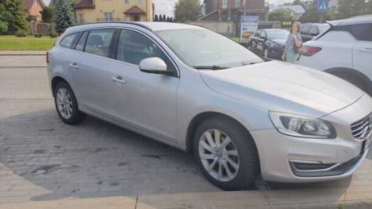 Volvo V60 I Рестайлинг, 2016, пробег 246045 км Volvo V60 I Рестайлинг, 2016, пробег 246045 км