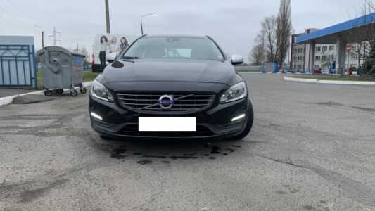 Volvo V60 I Рестайлинг, 2016, пробег 305000 км Volvo V60 I Рестайлинг, 2016, пробег 305000 км