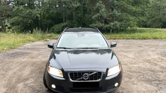 Volvo V70 III