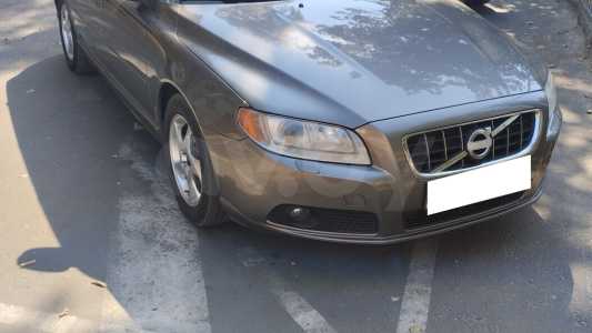 Volvo V70 III