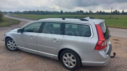 Volvo V70 III