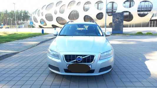 Volvo V70 III