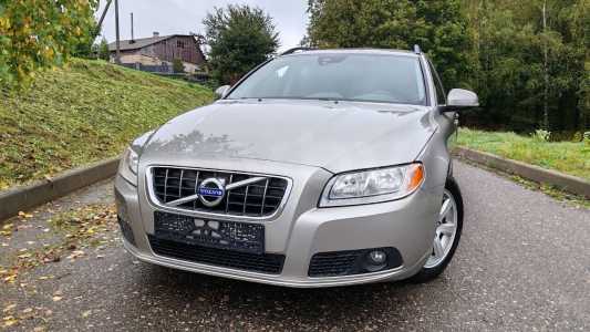 Volvo V70 III