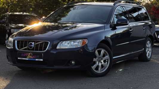 Volvo V70 III