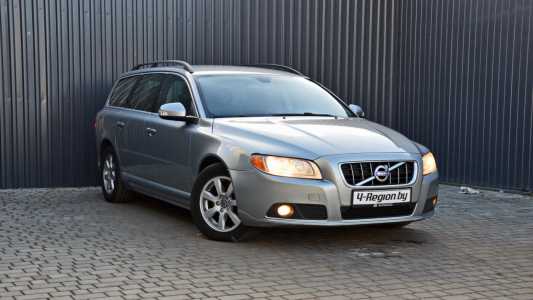 Volvo V70 III