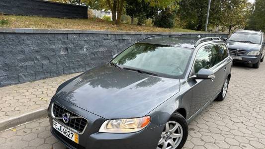 Volvo V70 III