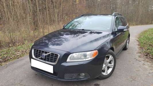 Volvo V70 III