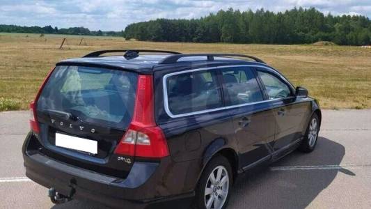 Volvo V70 III