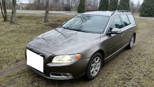 Volvo V70 III