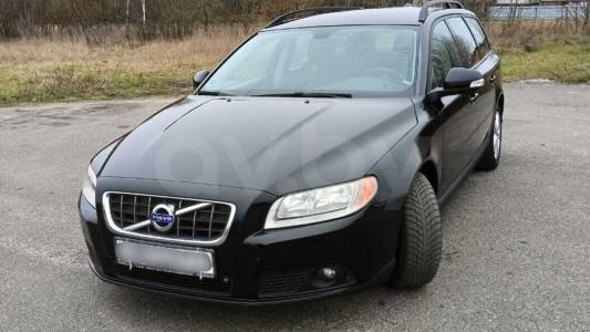 Volvo V70 III