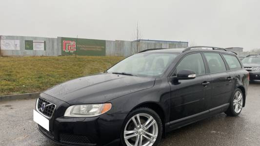 Volvo V70 III