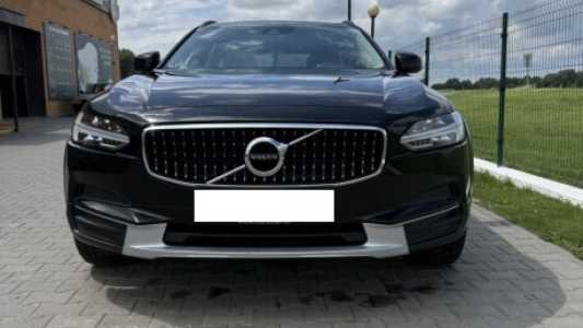Volvo V90 Cross Country I, 2018, пробег 260000 км Volvo V90 Cross Country I, 2018, пробег 260000 км